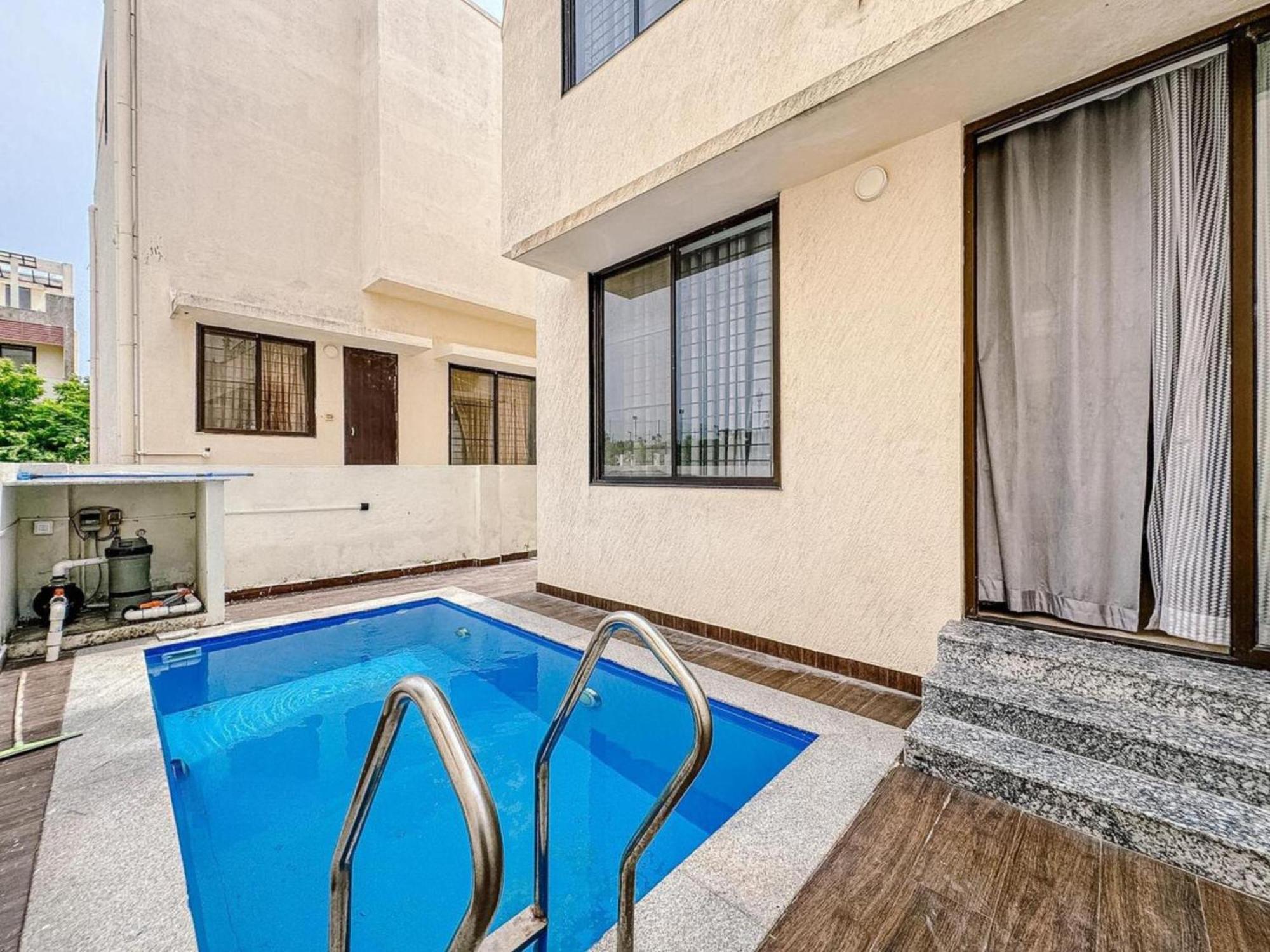 Private Villa With Swimming Pool Chennai Exteriör bild